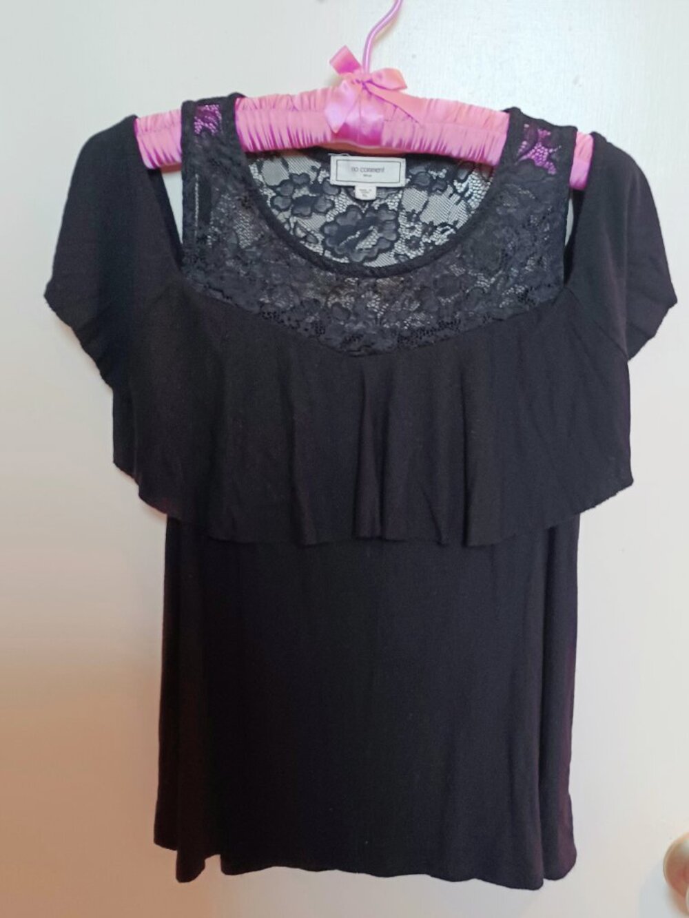 Lace & Ruffled Tier Black Top, off shoulder short sleeve by No Comment Size XL